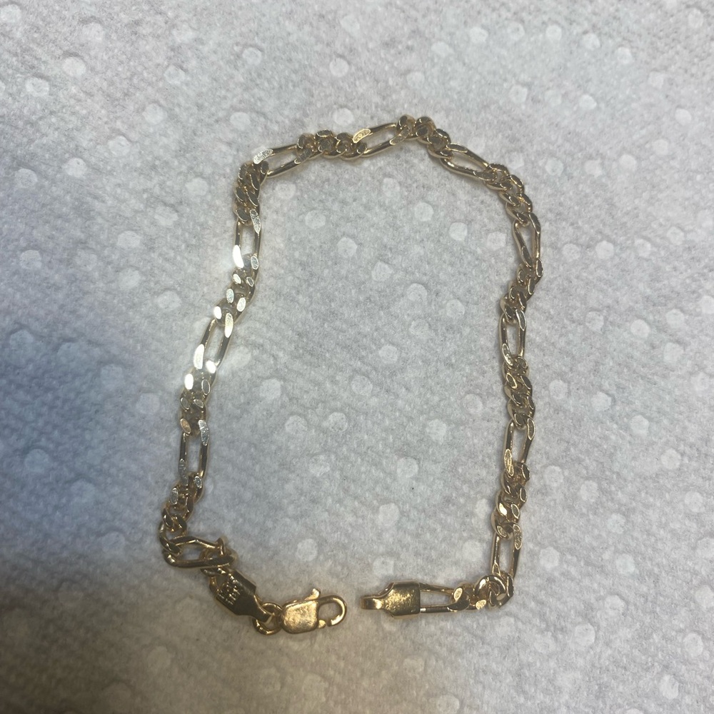 Elegant 10k yellow Gold Chain Bracelet